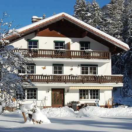 Haus Waldrast Apartment Elbigenalp Exterior foto