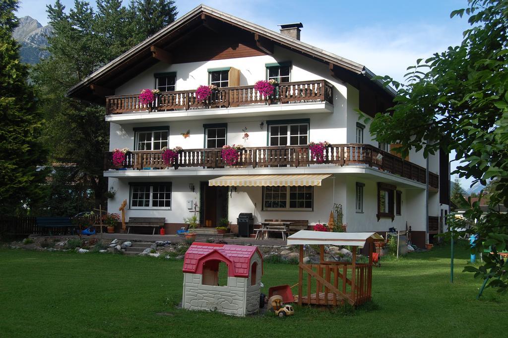 Haus Waldrast Apartment Elbigenalp Exterior foto