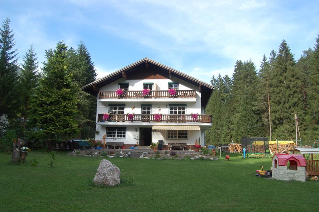 Haus Waldrast Apartment Elbigenalp Exterior foto